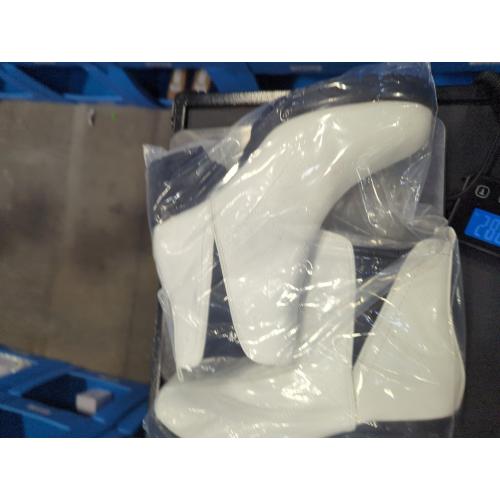 8.5 DREAM PAIRS Women's High Chunky Heel Chelsea Ankle Boots Slip On Elastic Fall Heeld Booties Shoes