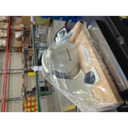 Zassenhaus Original Classic Adjustable Bread Slicer for Uniform Slices - Bread Slicer for Homemade Bread - 18/8 Stainless Steel Blade Sourdough Cutter - Cream, 11.75 x 8