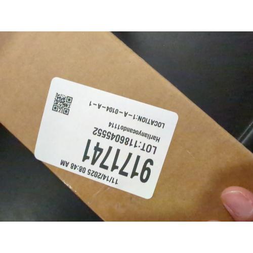 Millbridge Double Post Toilet Paper Holder in Polished Brass