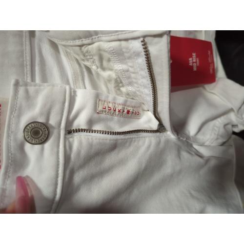 Size 4/27 Lucky Brand Women's Denim Rollup Short in White