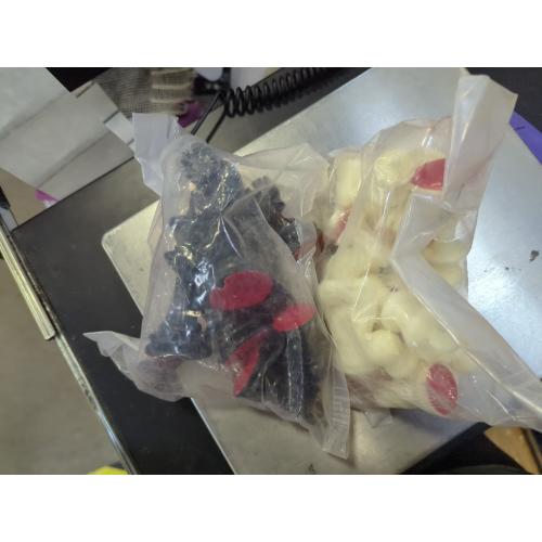 StonKraft - Tournament Chess Pieces (with Two Extra Queens) Chessmen Staunton Coins (3.75 Inch King Height) - 650 Grams (Black and White)