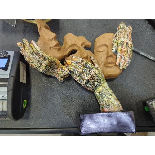 Western Eiderdown Presents Antique Mens Three Face Showpiece for Home & Office Decor (Size 11 Inch, Multicolored) Showpiece for Bedroom, Living-Room,Hall & Office Decor #Aport-614