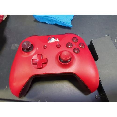 Xbox One Wireless Controller - Red (Renewed)