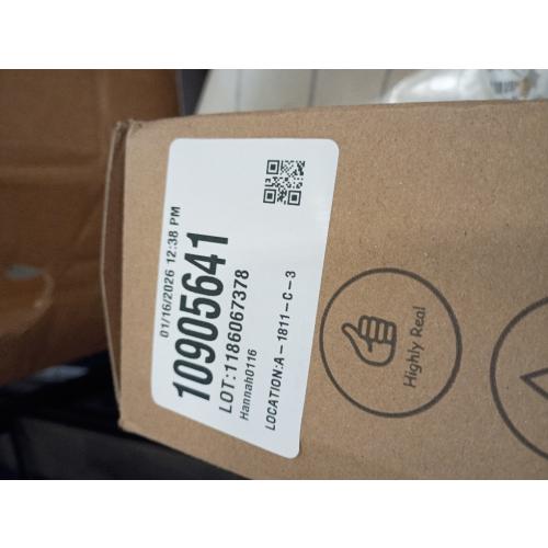 Velener Artificial Christmas Flowers for Outdoor-3 Pcs Faux Pine Branches with Red Berries & Pinecones, Fake Christmas Greenery Stems with Burlap Bag Vase, Winter Norfolk Pine Branches for Indoor