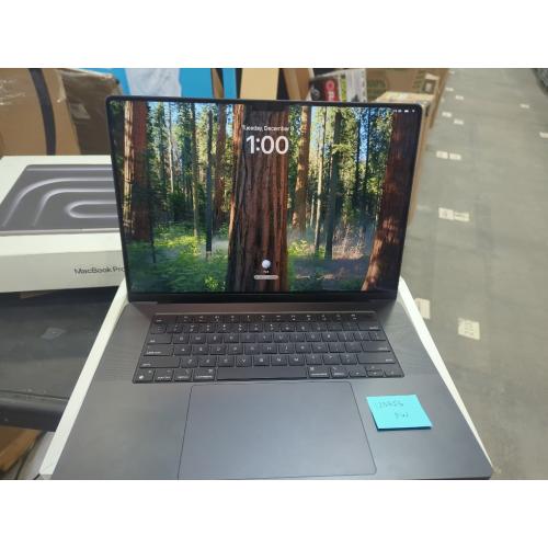 Apple Size 14 Color Black MacBook Pro with M4 Chip 10-Core CPU / 10-Core GPU, 16GB Memory, 1TB SSD, Silver, 2024