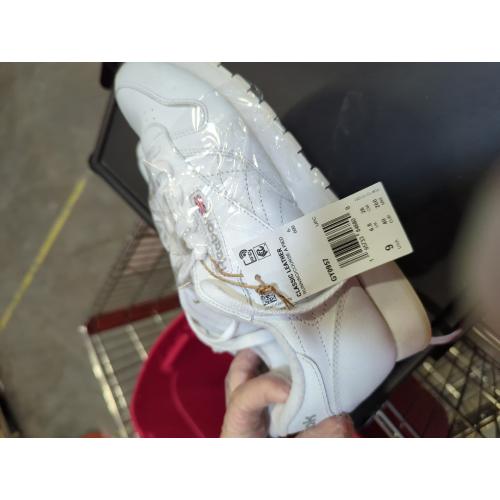 Size 9, White, Reebok Women's Classic Leather Running Shoes