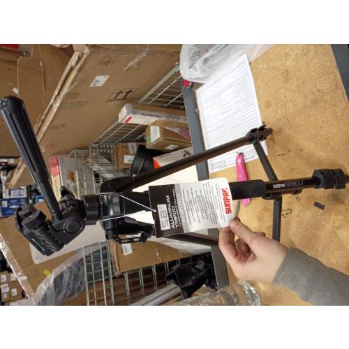 BOSCH BT 150 Compact Tripod with Extendable Height for Use with Line Lasers, Point Lasers, and Laser Distance Measures