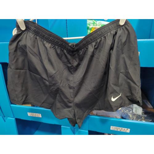 Size XL Nike Women's Dry 10K Running Shorts
