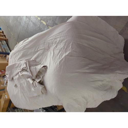 Comfort queen size cream color with its two pillowcases