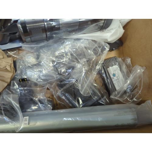 SAMSUNG Jet 75 Complete Cordless Stick Vacuum Cleaner w/ Clean Station, Removable Battery, Lightweight, Powerful Cleaning for Hardwood Floors, Carpets, Area Rugs, VS20T7551P5/AA, Silver