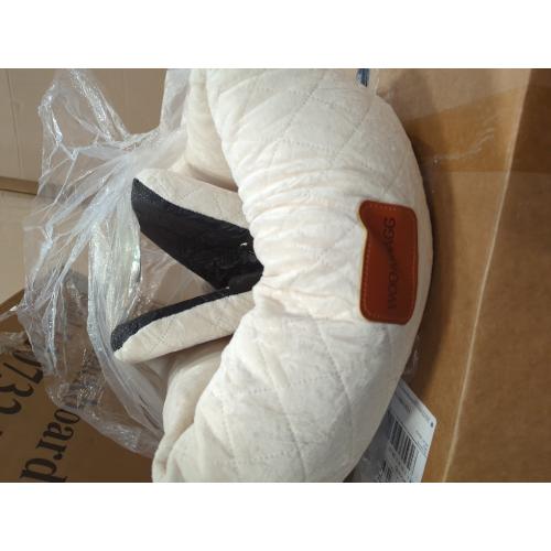 Dog Car Seat for Small Dogs,Ultra-Soft Fabric,2 Storage Pockets & Safety Leash,Adjustable Straps,Easy to Install,Fully Detachable and Washable(Beige)