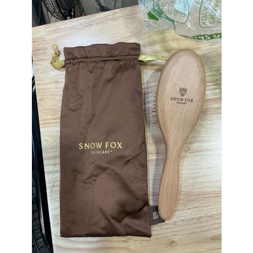 Snow Fox Skincare Gua Sha Hair Brush - Wooden Edition. Scalp Massage Comb with Gold-Plated Metal Bristles for Healthy Follicles. Soothing Gua Sha Acupressure Tool for All Hair Types
