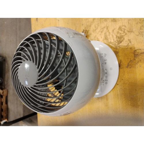 IRIS USA WOOZOO Air Circulator Fan with Remote, Oscillation, 3 Speeds, 52ft Max Air Distance, Adjustable Tilt, Quiet Motor, Small Fan for Bedroom, Office, Dorm, White‼️light dirt and missing remote‼️