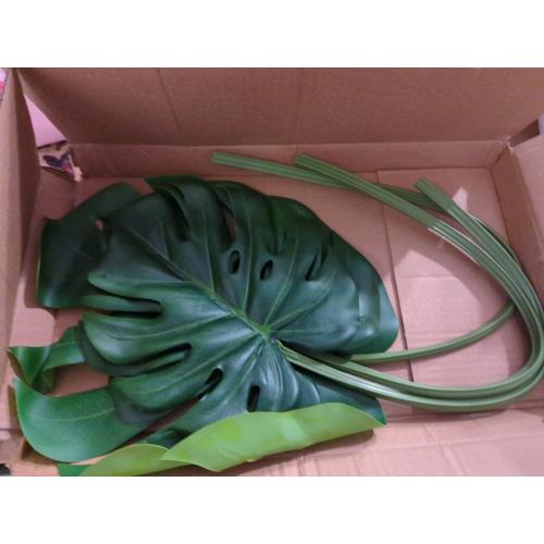 DILATATA 3 Pack Artificial Monstera Leaves with Long Stem for Vase - Fake Tropical Plants Palm Leaves Realistic Philo Turtle Leaves for Home Wedding Party Decor