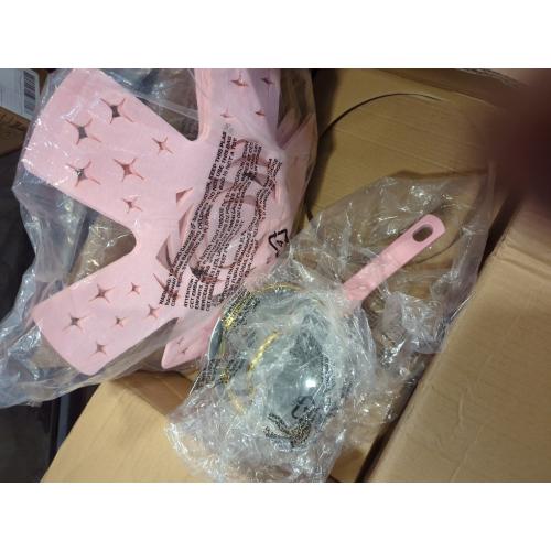 Paris Hilton Epic Nonstick Pots and Pans Set, Multi-layer Nonstick Coating, Tempered Glass Lids, Soft Touch, Stay Cool Handles, Made without PFOA, Dishwasher Safe Cookware Set, Pink
