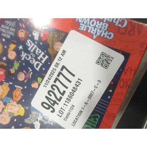 AQUARIUS Peanuts Charlie Brown Wrapping Paper 1000pc Puzzle (1000 Piece Jigsaw Puzzle) - Glare Free - Precision Fit - Officially Licensed Peanuts Merchandise & Collectibles -22x28 Inches