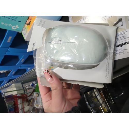 Microsoft Bluetooth Mouse Mint - Wireless - Bluetooth - 2.40 GHz - 1000 dpi - Scroll Wheel - 4 Button(s)