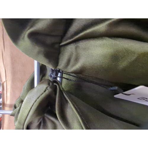 BEAUTELICATE Women's Large  Hooded Cape Cloak Poncho Full Length