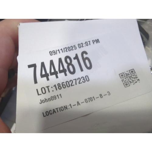 Desktop Vacuum Cleaner with Nozzle, Rechargeable Small Handheld Vacuum, Cordless Mini Desktop Countertop Sweeper for Keyboard Computer Dust Crumbs Piano, Detachable Design