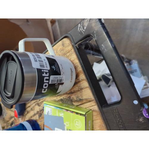 Contigo Streeterville Stainless Steel Mug with Handle and Splash-Proof Lid, Vacuum-Insulated Metal Cup for Coffee and Tea with Handle and Grip Base to Prevent Slipping, Salt, 14 oz (414 mL)