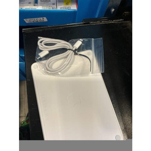 Apple Magic Trackpad - White Multi-Touch Surface ​​​​​​​