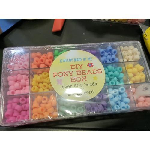 Giant Crayon Bead Box, Pony Beads with Smooth Surface Craft Assortment Colors (6x 9mm/18colors/1800 beads)