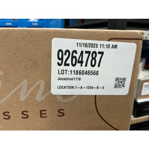 Gusto Nostro Stainless Steel Wine Glass - 18 oz Unbreakable Gold Wine Glasses for Travel, Camping and Pool - Fancy, Unique and Cute Portable Metal Wine Glass for Outdoor Events, Picnics (Set of 2)