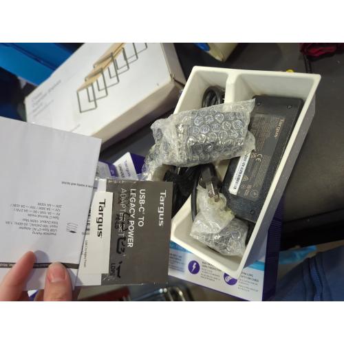 Targus Universal Charger Including All USB-C/ Legacy Devices