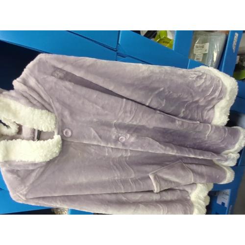 PAVILIA Angel Wrap Hooded Blanket Purple