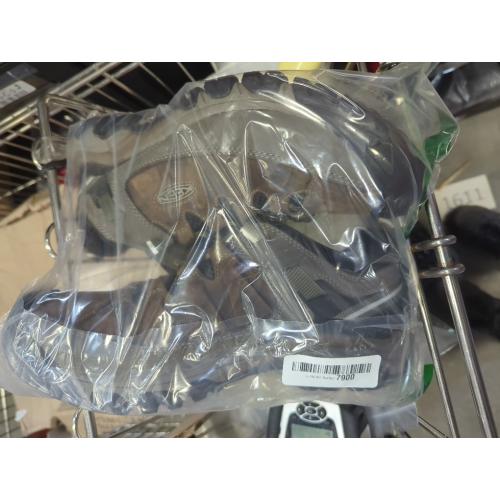 Size 10 Color Brown KEEN Men's, Targhee III Waterproof Mid Hiking Boots