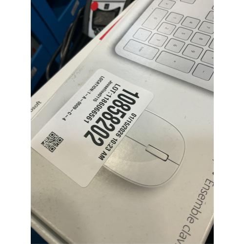 Microsoft Bluetooth Desktop Keyboard & Mouse