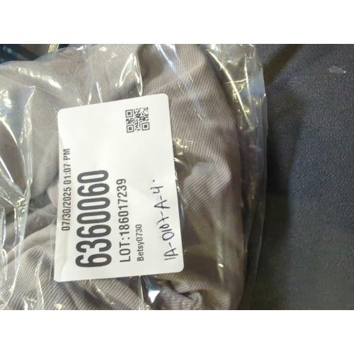 Size 30.. Men's Walkshorts, Khaki,