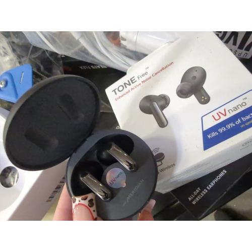 LG Tone-FP5 Tone Free True Wireless Bluetooth Earbuds FP5 - Active Noise Cancelling, Black