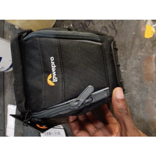 Lowepro Adventura SH 100R II Camera Carrying Bag Black LP37171