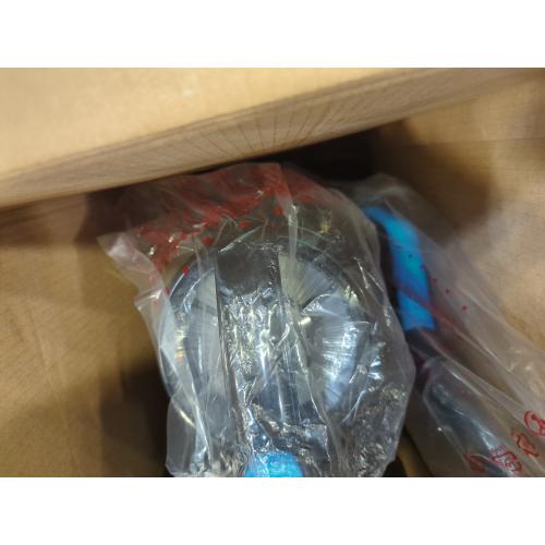 Insignia  - Bagless Upright Vacuum - Black