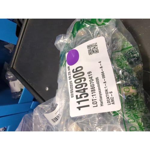 Desktop Miniature Pine Tree Tabletop Christmas Tree Small Pine Tree Decor Christmas Tree Toppers (Grass Green 26pcs)