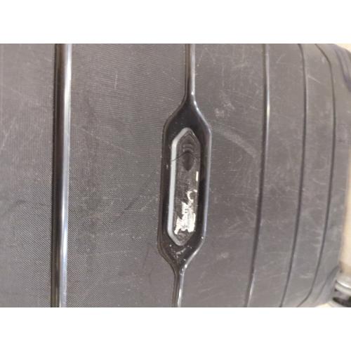 Samsonite Freeform Large Checked Luggage with Dual 360° Spinner Wheels - TSA Lock, Airline-Approved - Lightweight Durable Polypropylene Expandable Hardshell - Black