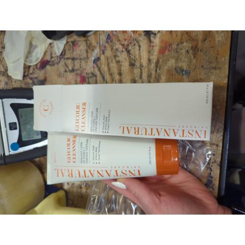 InstaNatural Vitamin C Cleanser | All Natural Face Wash, Brightens Skin, Good for Uneven Texture, USA Made with Coconut Water and Aloe Vera, 6.7 FL Oz