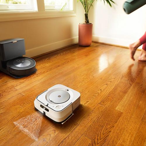 iRobot® Roomba® j7  Robot Vacuum