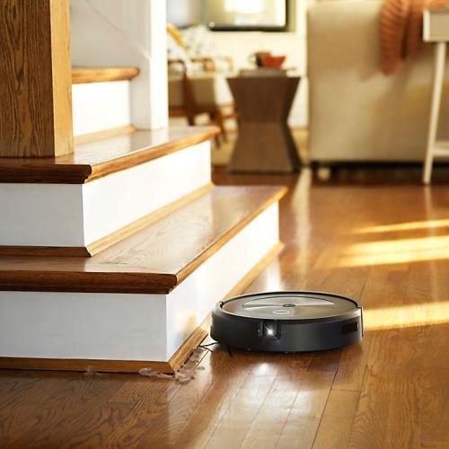 iRobot® Roomba® j7  Robot Vacuum