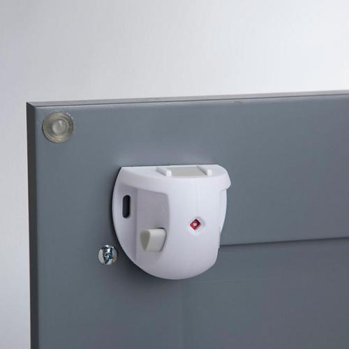 Safety 1st Adhesive Magnetic Lock System, 8 Locks And 2 Keys, White