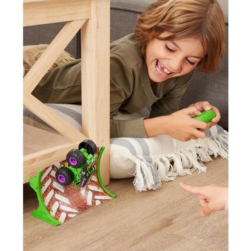 Monster Jam, Grave Digger Remote Control Monster Truck 1:64 Scale, Includes Ramp, RC Cars - Multi