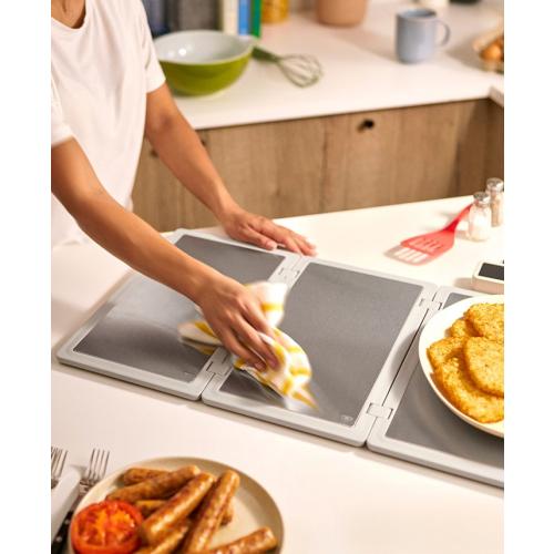 Bella Fold and Store Foldable Electric Warming Tray - Black ‼️has scratches ‼️