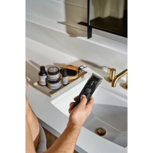 MANSCAPED The Beard Hedger SkinSafe Cordless Beard Trimmer, Waterproof Clippers for Facial Hair Shaving