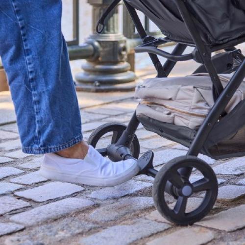 Ingenuity 3Dquickclose CS  Compact Fold Stroller - Black: Metal Frame, 5-Point Harness, EVA Tires, Single Configuration ‼️could be missing or broken parts ‼️