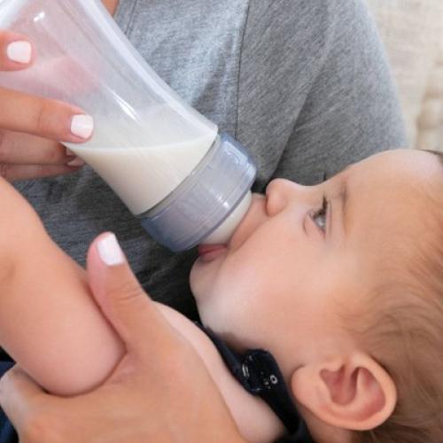 Chicco 2pk Duo Hybrid Baby Bottle with Invinci-Glass Inside/Plastic Outside with Slow Flow Anti-Colic Nipple - Clear/Gray - 9oz