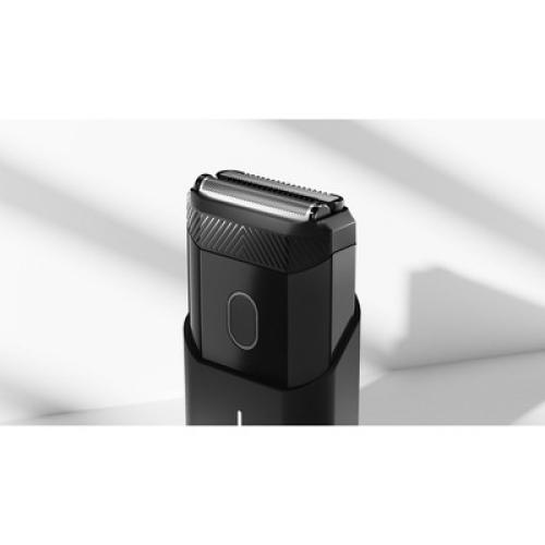 MANSCAPED The Handyman Compact Face Shaver, Portable SkinSafe Men's Travel Facial Hair Electric Razor