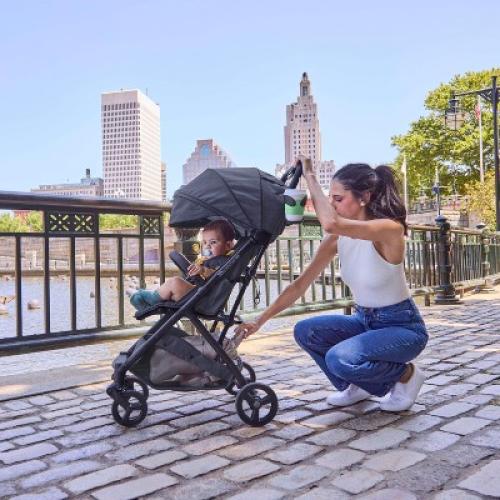 Ingenuity 3Dquickclose CS  Compact Fold Stroller - Black: Metal Frame, 5-Point Harness, EVA Tires, Single Configuration ‼️could be missing or broken parts ‼️