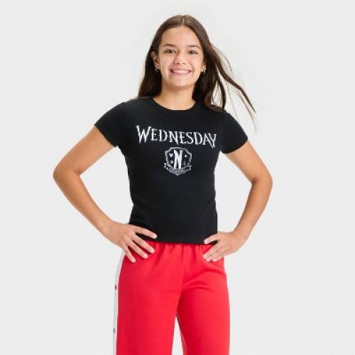 Size M Girls' Short Sleeve Graphic 'Wednesday' Baby T-Shirt - art class ? Black