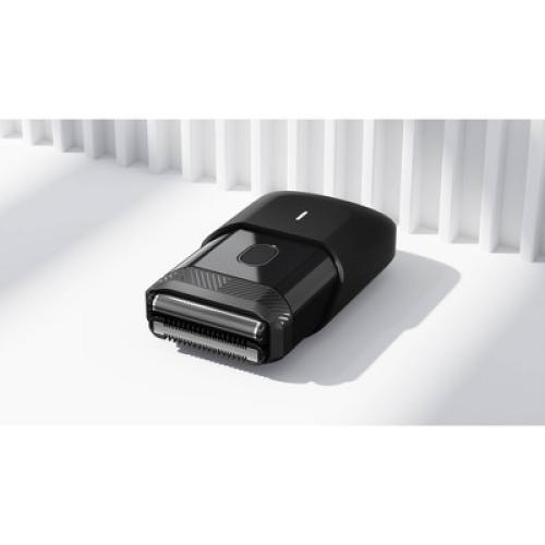 MANSCAPED The Handyman Compact Face Shaver, Portable SkinSafe Men's Travel Facial Hair Electric Razor